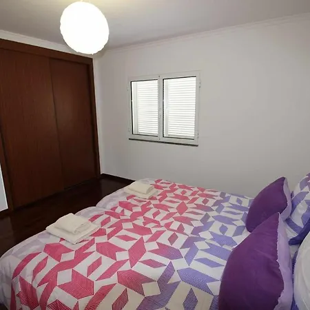 Apartment Portinho Ii-modern With Balcony Facing The Sea