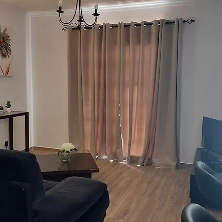 Portinho Ii-modern With Balcony Facing The Sea 卡尼索