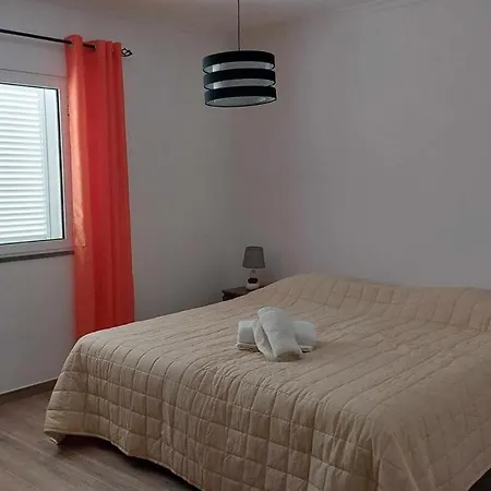 Portinho Ii-modern With Balcony Facing The Sea