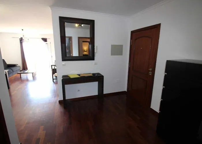 Portinho Ii-modern With Balcony Facing The Sea